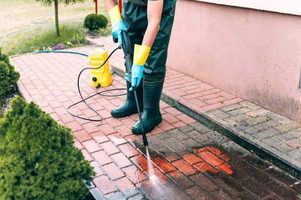 Why Choose Our Certified Pressure Washing Experts for Your Project Needs in Mariemont, OH?